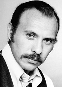 Hector Elizondo