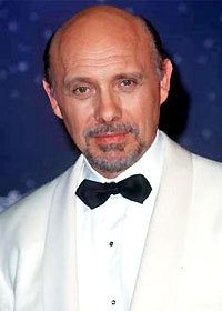 Hector Elizondo