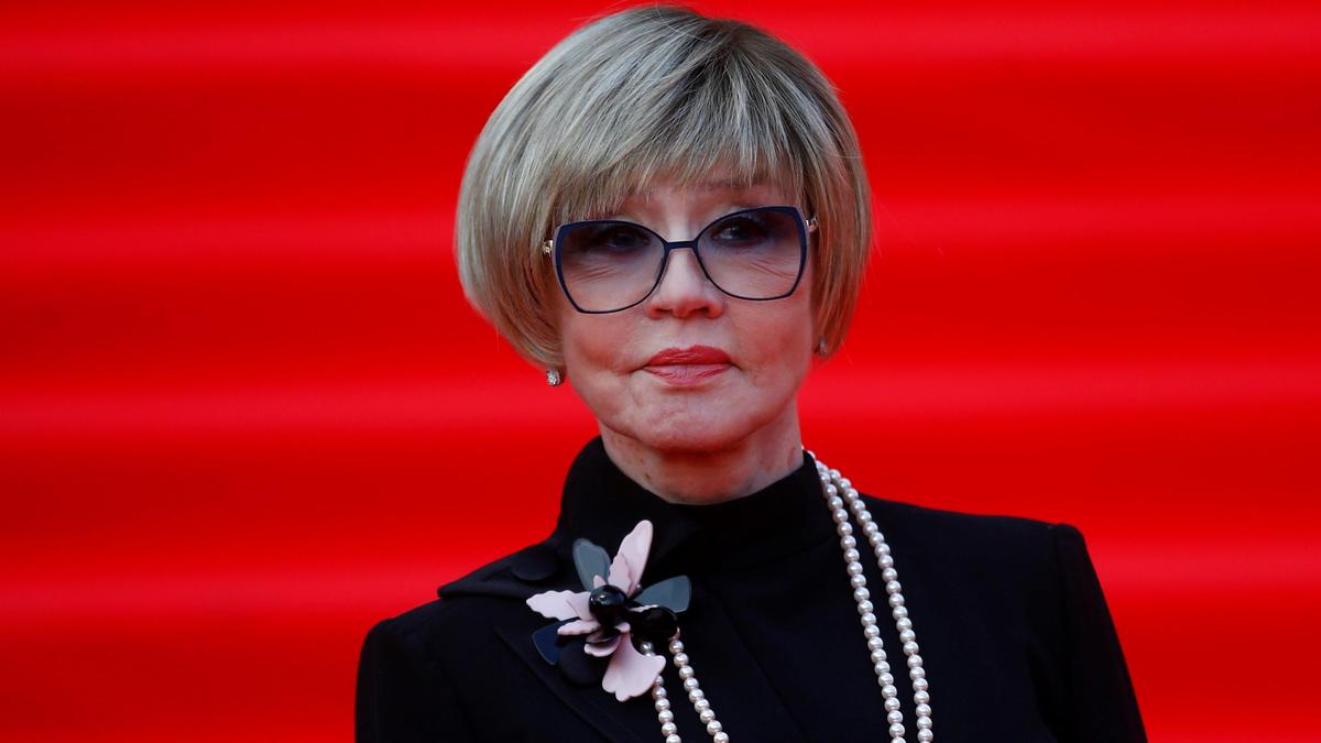 Вера Алентова