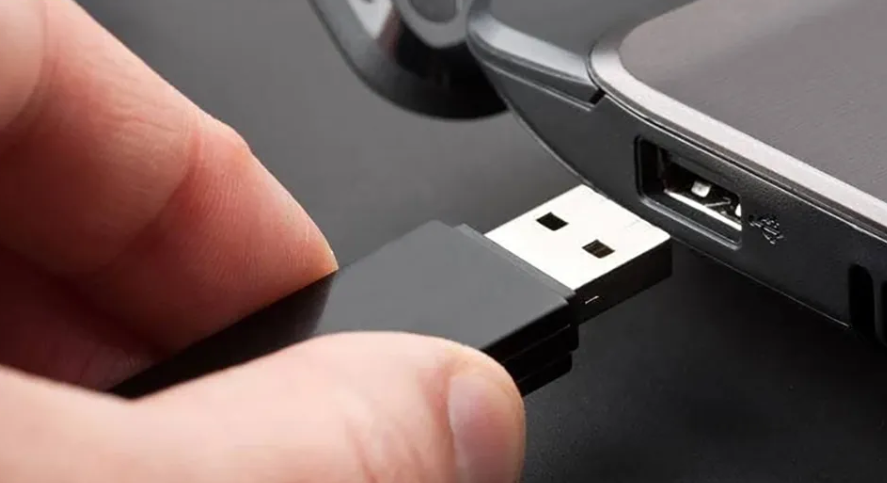 25 лет USB 2.0: Стандарт, изменивший мир технологий