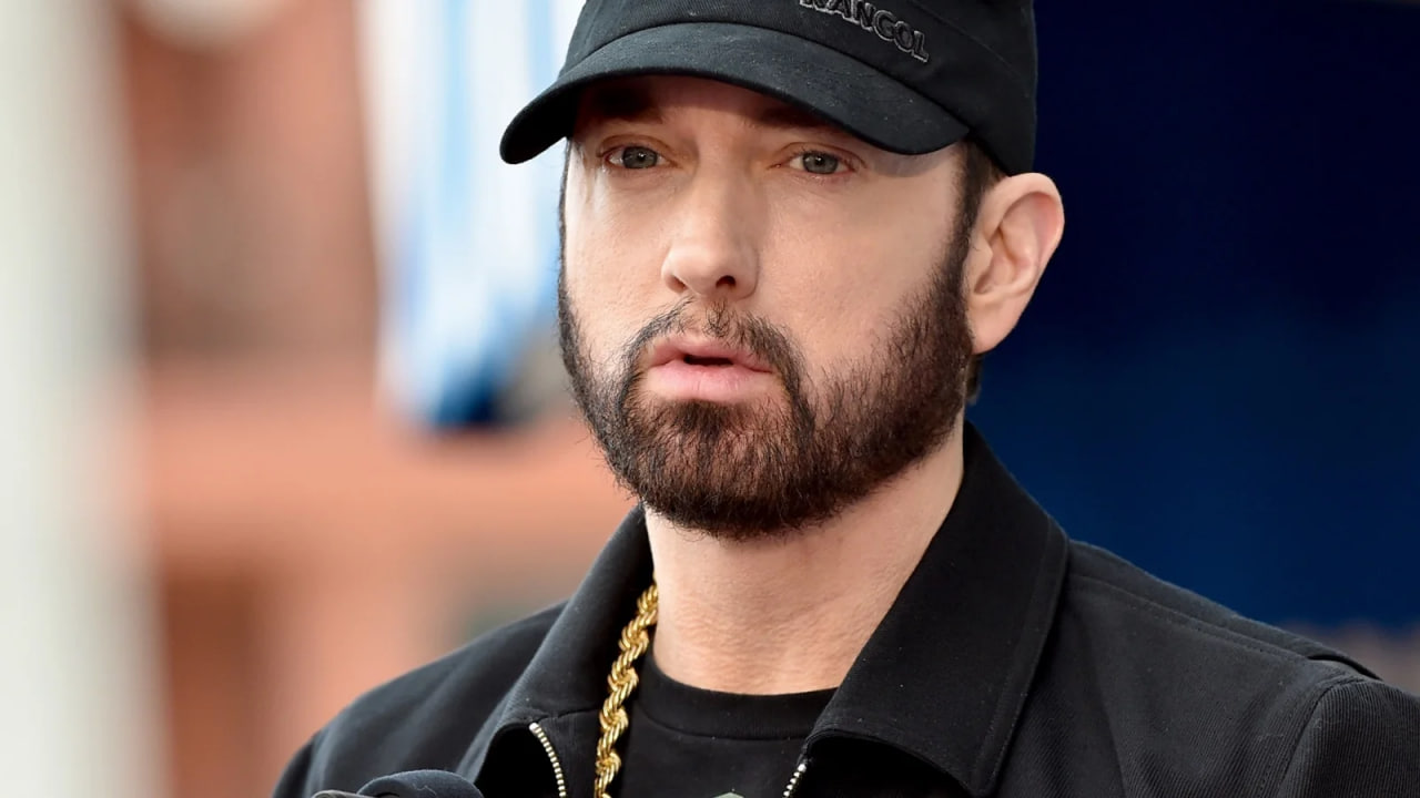 Eminem отмечает 18-летие трезвого образа жизни